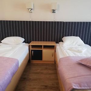 Pokój trzyosobowy typu standard